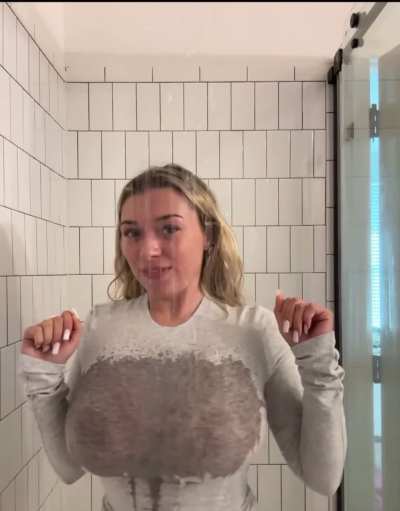 “Ok fine, just because I’m a man of my word….” My friend an I were watching an nba game when we made a bet. Loser has to do a “wet t-shirt challenge”by possessing their girlfriend’s body! Well as u can see, I lost but I can at least have a little fun with