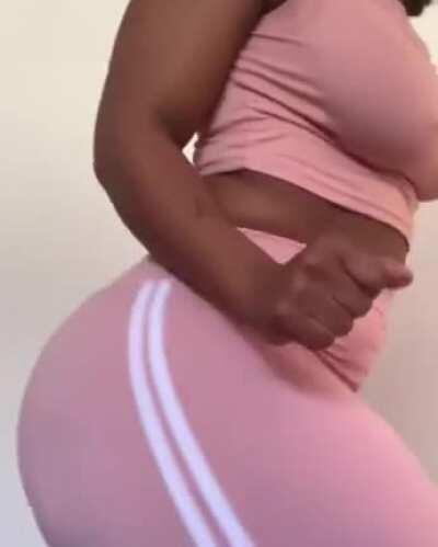 Pink pants with Lemo_Lucia