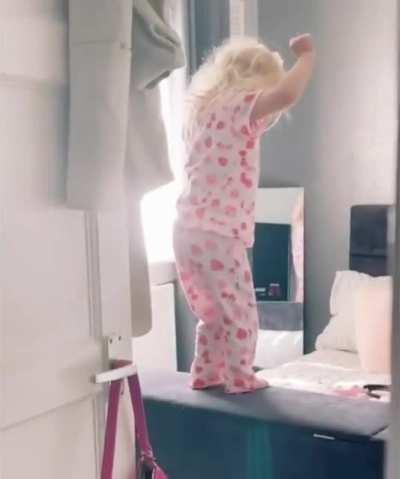 She high on that mom's spaghetti