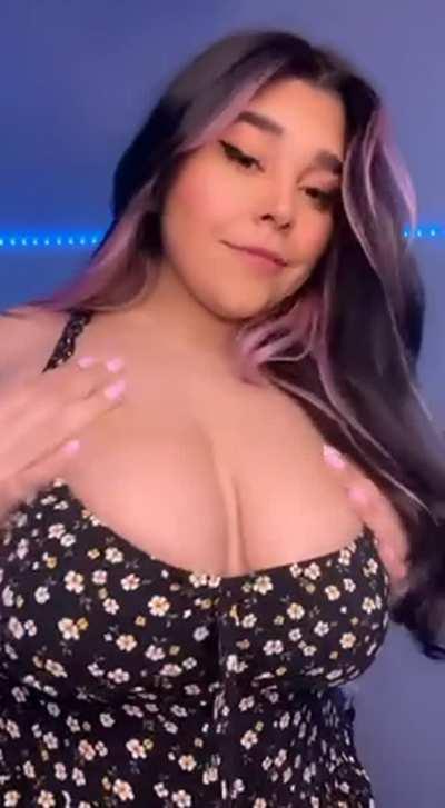 Did someone ask for a big tiddy goth Latina? Be honest