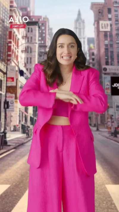 Shraddha cute 😍 💓 