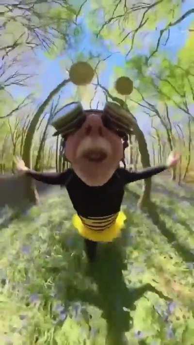 Man records himself with 360° in different costumes