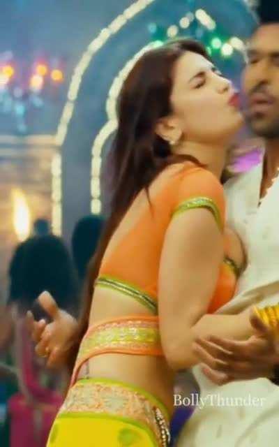 shruti hassan's boobs [Join: r/TheBollywoodMilfs]