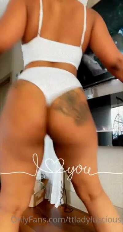 I slowed it down. Her shit fat but this coulda been a IG post.