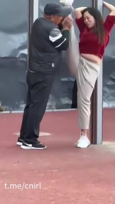 大爷 差不多了...再掰就进老干部活动中心了