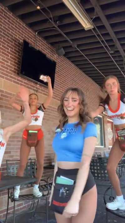 TikTok 💋 @Vivian_______here