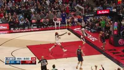 [Highlight] Scottie Barnes with the steal and touchdown pass to Trent Jr for the slam