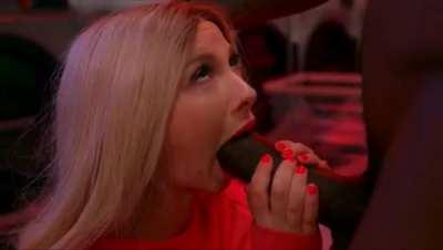 🔥Filling Her Throat🥵