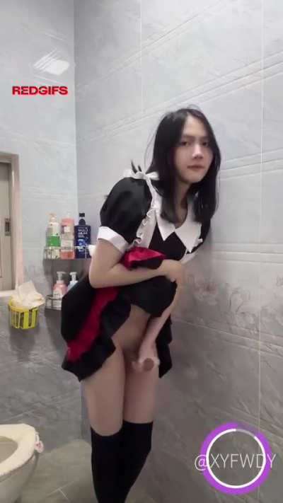 Hot?, quick nut before work