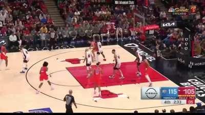 [Highlight] Josh Giddey with the one-legged fadeaway