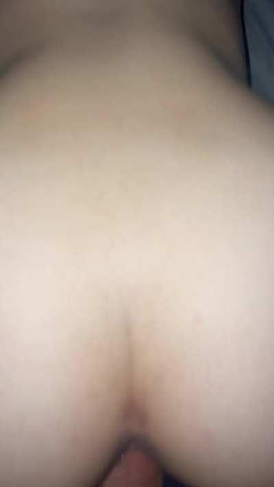 I love when she lets me fuck her from behind