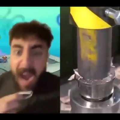 Oohh that's alotta money ayy