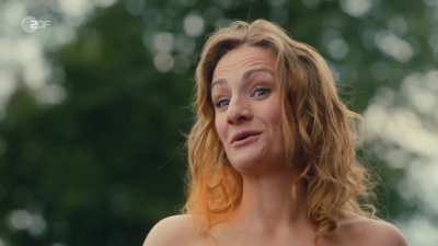 Karoline Teska & man - Mit Herz und Holly E04: Kleine Wunder (DE2024) - oh, nice trick!