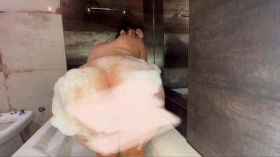 Do you want to smell my juicy farts? 😏💨