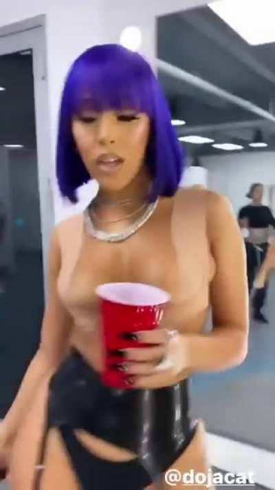 Like???? I can't even imagine calling this woman ugly...