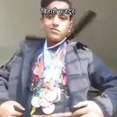 niche meme dekh na chutiye