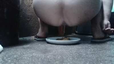 Ready to squat over that beta face [F]