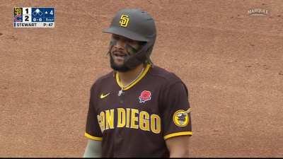 [Highlight] Tatis Jr. puts his right foot in and narrowly beats the tag at 2nd