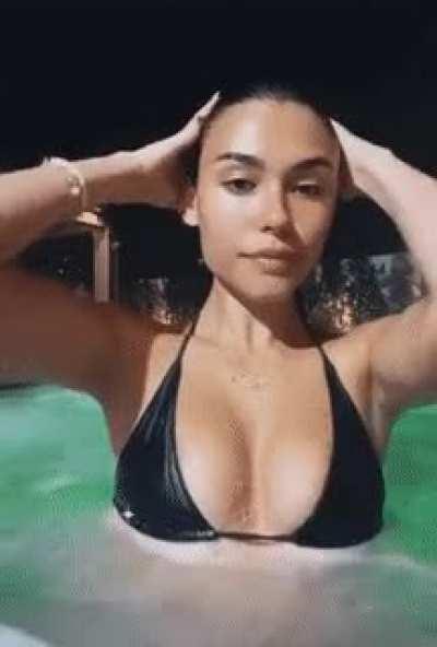 Madison beer knows what we want to see