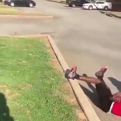 r/WatchYourStep dumb dumb