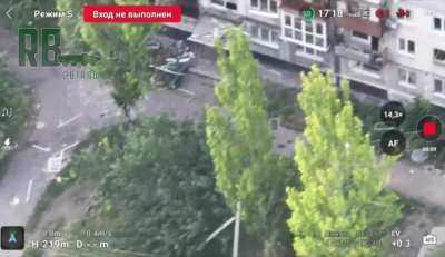 RU POV: Stormtroopers clearing positions of the UAF in Novohrodivka. 48.200538, 37.350487.