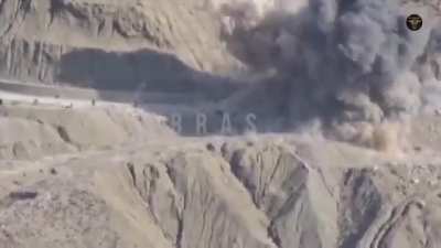 BALOCH RAJI Aajoi sangam (bras) blockaded roads and destroyed a 🇵🇰Pakistani forced max’s pro Mrap in balochistan using IEDS