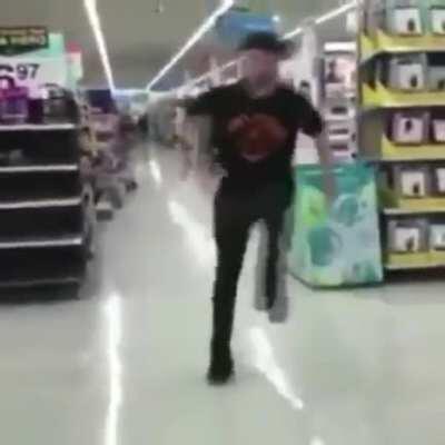 En realidad el video es de 170435:17 pero reddit no me deja poner el video completo 😔