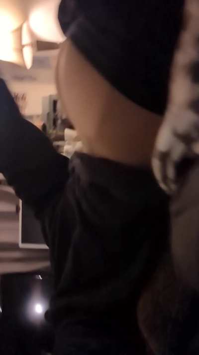 Any str8 bros would make an exception for my bubble ? 🥺 You can try to pound it harder than females 😋