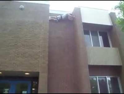 fs in the chat for his knees