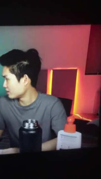 I’m thinking Jeannie and Henry’s new house is haunted 👻