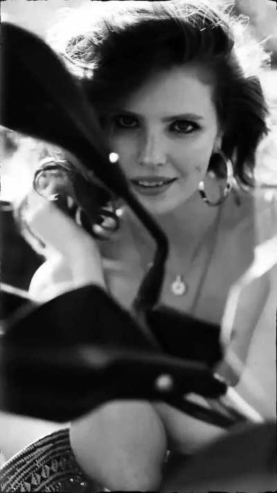 Video of the Guess campaign 