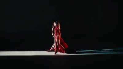 Jennifer Lopez - Can't Get Enough (feat. Latto) [Official Music Video]