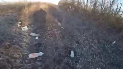 UA POV.Ukrainian soldier is wounded by F1 grenade during attempted ambush of RU troops (Helmet Cam Footage)