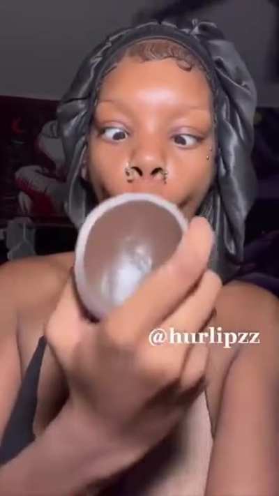 Yo those who haven’t seen😩