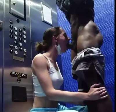 She was almost caught by her boyfriend while sucking BBC in elevator