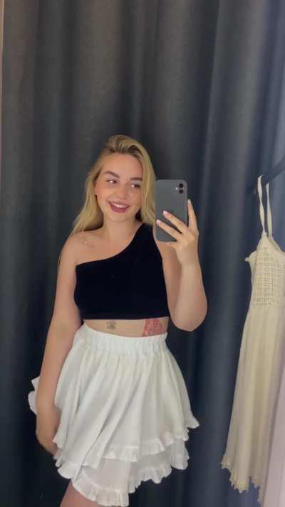 Stroke it faster for me now, i want to see those ba ls bounce as you finger yourself for me.