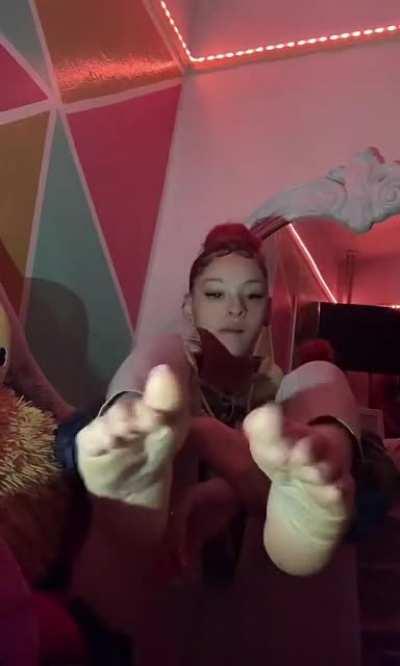 I got more of her content DMs open for more 📲