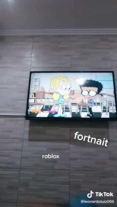 Fortnait vs Roblox