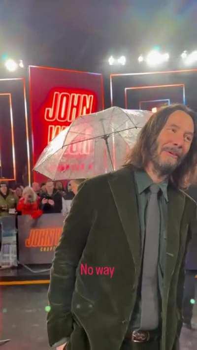 keanu's reaction when i told him that he has the top AMA of all time.