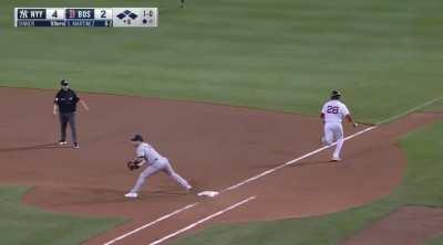 [Highlight] [Highlight] JD Martinez beats the throw to 1st on a bases-loaded attempted double play, but was called out after revealed he didn't touch 1st base