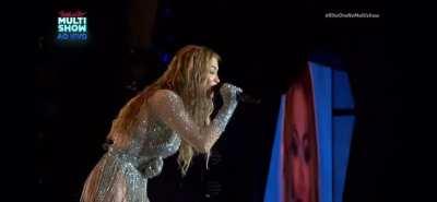 What happens when we don’t gatekeep Kate Bush enough. Now the normies (Rita Ora) have gotten a hold of her. 😭