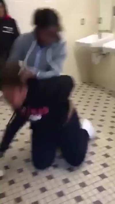 Classic Girl Fight - Bully Beatdown