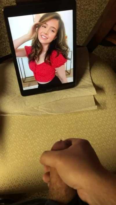 Spraying a huge load on poki💦