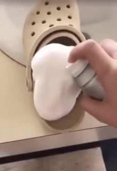 Weird croc experiment