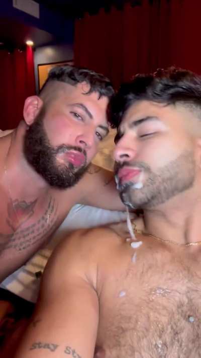 Cum kiss after a round