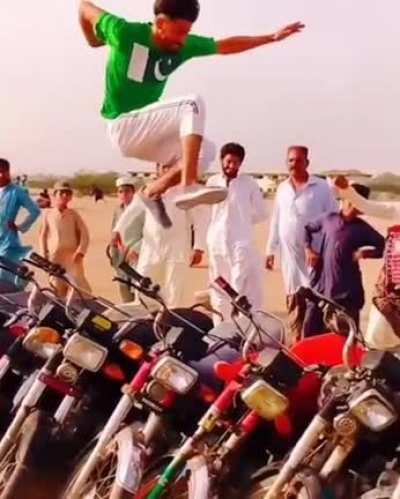 This dude in Pakistan has mad hops