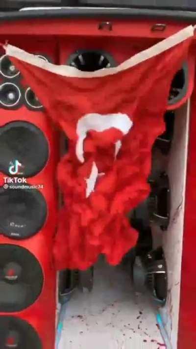 Allah bir, Vatan bir, Bayrak bir, Kitap bir, Millet bir… Böldürtmeyeceğiz 🇹🇷