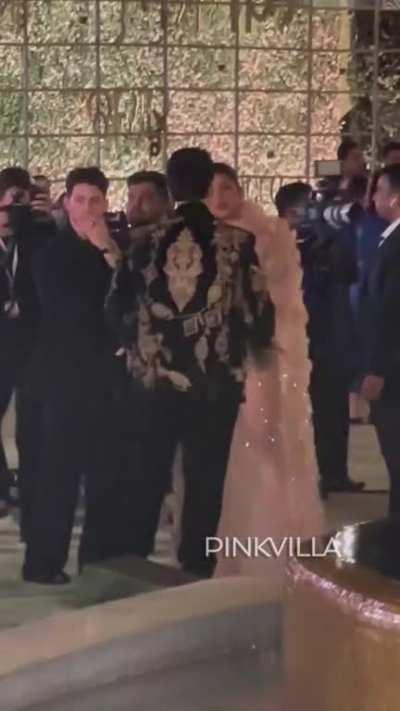 PC and KJo hugging each other. I wonder how it feels to be Kangana now.