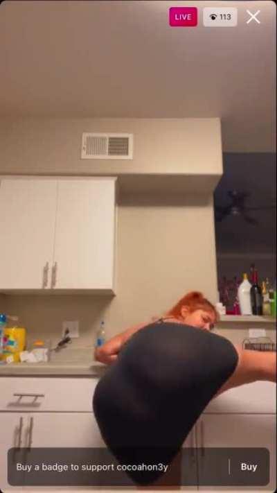 CocoaHon3y in all her glory 😩😭🙆🏾‍♂️🤦🏾‍♂️😍🍑🙏🏾🙌🏾