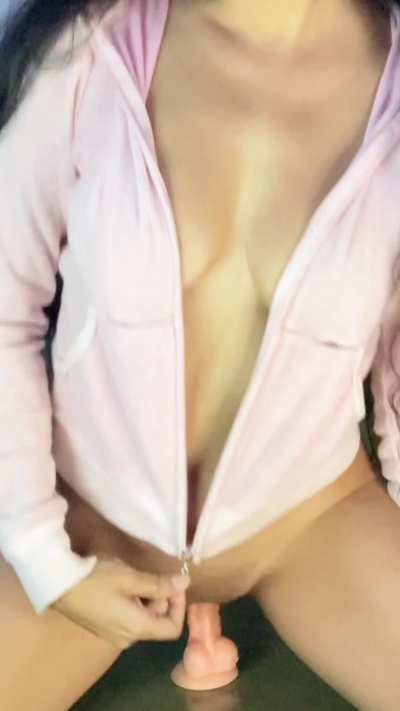 Keep to the beat with me 